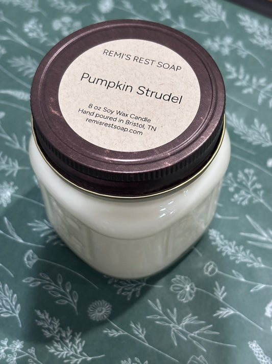 8 oz soy farmhouse candle