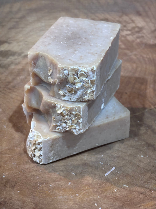 3 bars of oatmeal milk and honey. One of my personal favorites!

Ingredients: water, olive oil, palm oil, coconut oil, castor oil, cocoa butter, avocado oil, fragrance oil, finely ground oatmeal, white kaolin clay, flecks of oatmeal on top